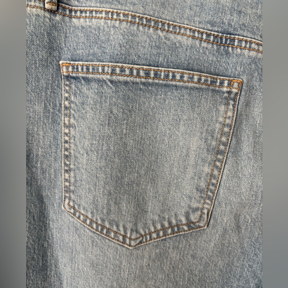 NWT Ann Taylor Loft Women Lt Blue Jeans Kick Crop Curvy High Rise Raw Edge 36/12 - Picture 6 of 10
